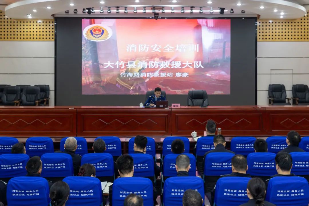 835.jpg